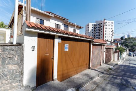 Fachada de casa para alugar com 3 quartos, 212m² em Vila Mariza Mazzei, São Paulo
