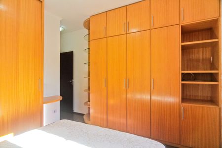 Casa à venda com 212m², 3 quartos e 4 vagas Casa à venda com 212m², 3 quartos e 4 vagasSuíte