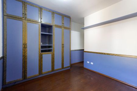 Quarto 2 de casa para alugar com 3 quartos, 212m² em Vila Mariza Mazzei, São Paulo