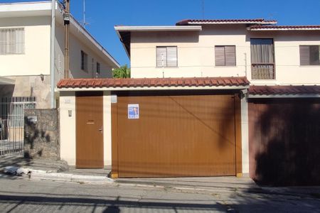 Casa à venda com 212m², 3 quartos e 4 vagas Casa à venda com 212m², 3 quartos e 4 vagasFachada + placa