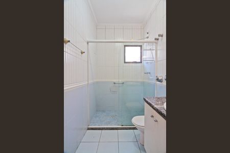 Casa à venda com 212m², 3 quartos e 4 vagas Casa à venda com 212m², 3 quartos e 4 vagasBanheiro da Suíte