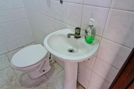 Casa à venda com 212m², 3 quartos e 4 vagas Casa à venda com 212m², 3 quartos e 4 vagasÁrea externa