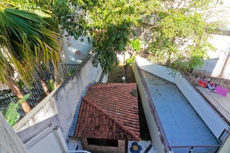Casa à venda com 212m², 3 quartos e 4 vagas Casa à venda com 212m², 3 quartos e 4 vagasVista