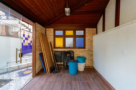 Salão  de casa para alugar com 3 quartos, 212m² em Vila Mariza Mazzei, São Paulo