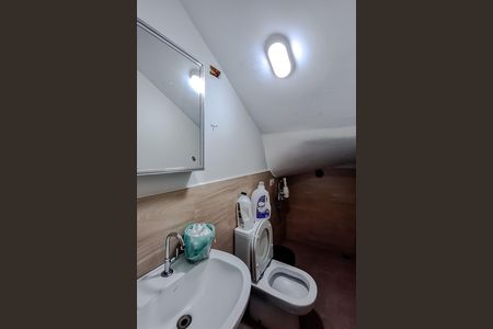 Casa à venda com 120m², 2 quartos e 1 vagaLavabo