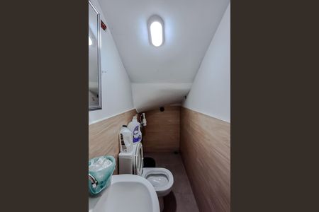 Casa à venda com 120m², 2 quartos e 1 vagaLavabo