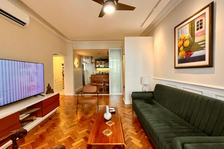 Sala  de apartamento para alugar com 3 quartos, 120m² em Copacabana, Rio de Janeiro