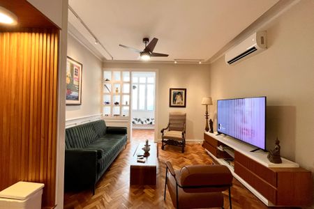Sala de apartamento para alugar com 3 quartos, 120m² em Copacabana, Rio de Janeiro