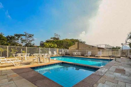 Apartamento para alugar com 69m², 3 quartos e 2 vagasPiscina
