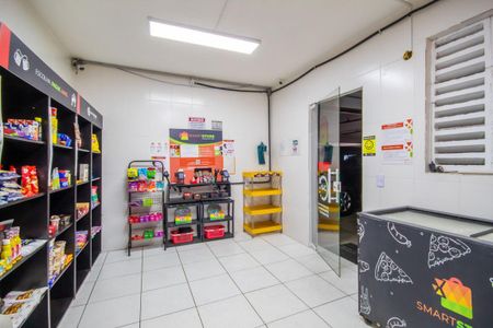Apartamento à venda com 47m², 2 quartos e 1 vaga Apartamento à venda com 47m², 2 quartos e 1 vagaÁrea comum - Mini mercado