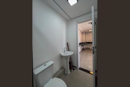 Apartamento para alugar com 35m², 2 quartos e sem vaga Apartamento para alugar com 35m², 2 quartos e sem vagaBanheiro