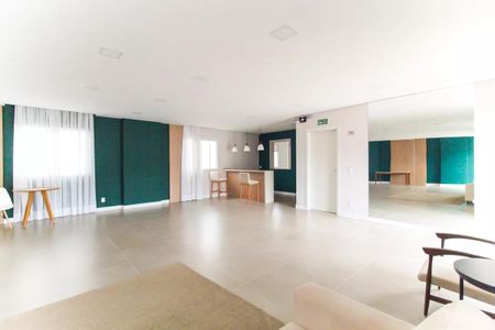 Apartamento para alugar com 35m², 2 quartos e sem vagaÁrea comum - Salão de festas
