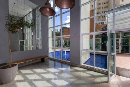 Apartamento à venda com 130m², 4 quartos e 3 vagas Apartamento à venda com 130m², 4 quartos e 3 vagasÁrea comum - Recepção do Prédio