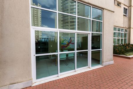 Apartamento à venda com 130m², 4 quartos e 3 vagas Apartamento à venda com 130m², 4 quartos e 3 vagasÁrea comum - Brinquedoteca 2