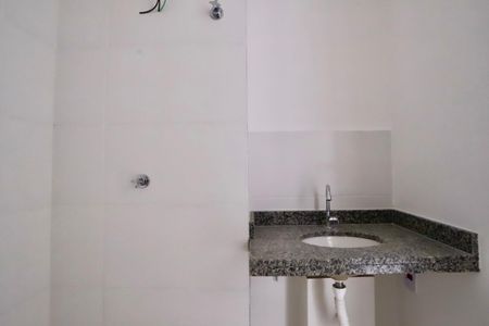 Apartamento à venda com 38m², 2 quartos e sem vaga Apartamento à venda com 38m², 2 quartos e sem vagaBanheiro
