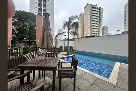 Apartamento à venda com 38m², 2 quartos e sem vaga Apartamento à venda com 38m², 2 quartos e sem vagaPiscina