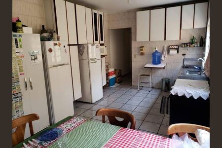 Casa à venda com 3 quartos, 160m² em Vila Bancaria Munhoz, São Paulo