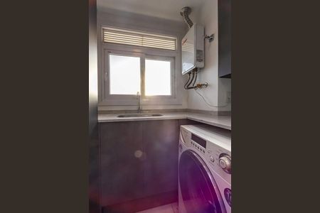 Área de serviço de apartamento para alugar com 2 quartos, 71m² em Petrópolis, Porto Alegre