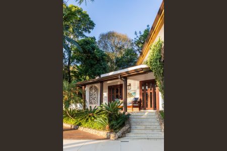 Casa para alugar com 680m², 4 quartos e 4 vagasÁrea externa