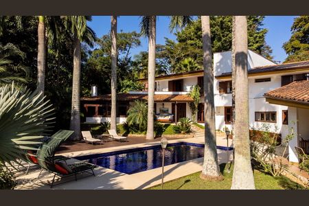 Casa para alugar com 680m², 4 quartos e 4 vagasÁrea externa