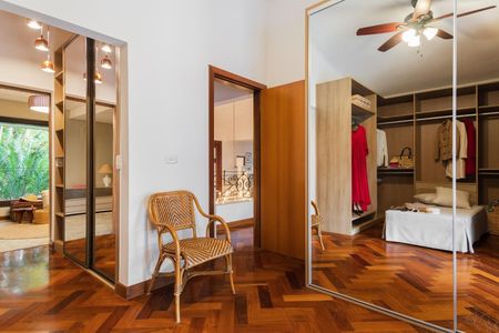 Casa para alugar com 680m², 4 quartos e 4 vagasQuarto