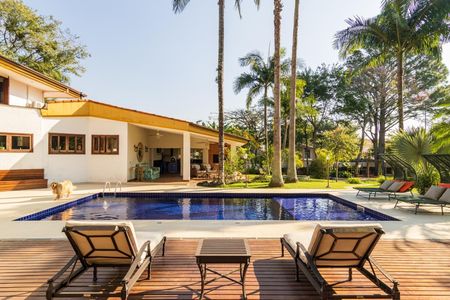 Casa para alugar com 680m², 4 quartos e 4 vagasÁrea externa