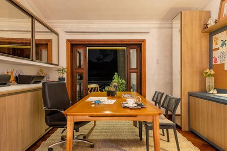 Casa para alugar com 680m², 4 quartos e 4 vagasSala
