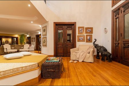 Casa para alugar com 680m², 4 quartos e 4 vagasSala