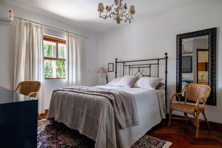Casa para alugar com 680m², 4 quartos e 4 vagasQuarto 