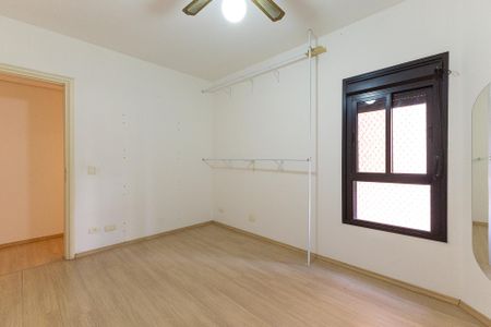 Apartamento para alugar com 190m², 4 quartos e 3 vagasQuarto
