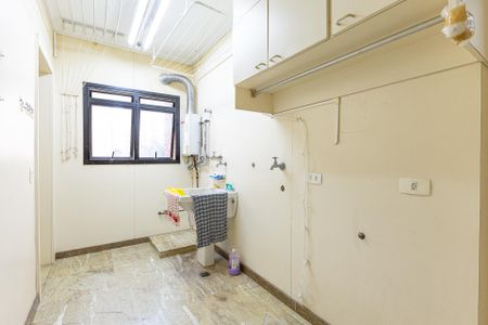 Apartamento para alugar com 190m², 4 quartos e 3 vagasÁrea de Serviço