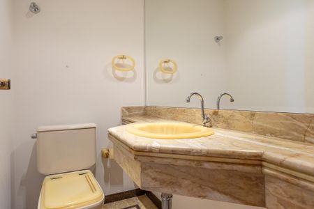Apartamento para alugar com 190m², 4 quartos e 3 vagasLavabo