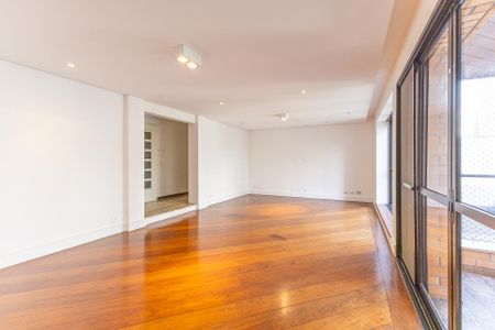 Sala de apartamento para alugar com 4 quartos, 190m² em Vila Nova Conceição, São Paulo