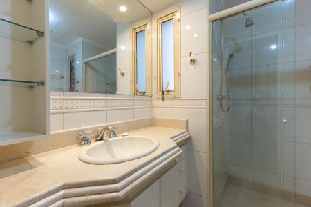 Apartamento para alugar com 190m², 4 quartos e 3 vagasBanheiro da Suíte 3