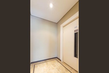 Apartamento para alugar com 190m², 4 quartos e 3 vagasÁrea comum - Hall privativo do apartamento