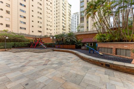 Apartamento para alugar com 190m², 4 quartos e 3 vagasÁrea comum - Playground