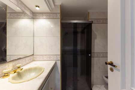 Apartamento para alugar com 190m², 4 quartos e 3 vagasBanheiro da Suíte 2