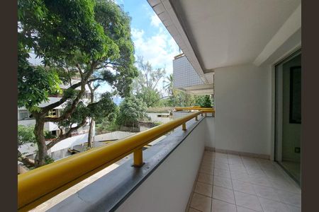 Apartamento à venda com 71m², 2 quartos e 1 vaga