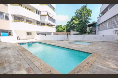 Apartamento à venda com 71m², 2 quartos e 1 vaga