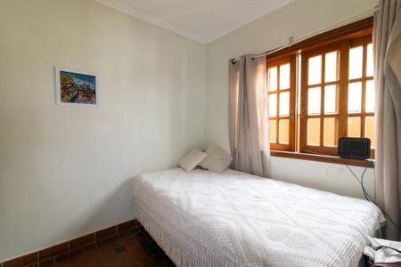 Casa de condomínio à venda com 338m², 4 quartos e 3 vagas Casa de condomínio à venda com 338m², 4 quartos e 3 vagasQuarto 4