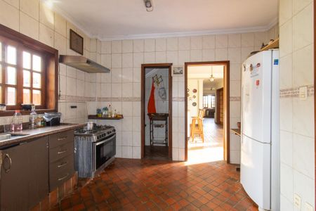 Casa de condomínio à venda com 338m², 4 quartos e 3 vagas Casa de condomínio à venda com 338m², 4 quartos e 3 vagasCozinha