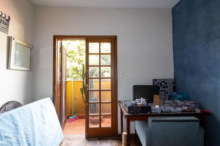 Casa de condomínio à venda com 338m², 4 quartos e 3 vagas Casa de condomínio à venda com 338m², 4 quartos e 3 vagasQuarto 2