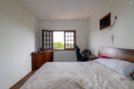 Casa de condomínio à venda com 338m², 4 quartos e 3 vagas Casa de condomínio à venda com 338m², 4 quartos e 3 vagasSuite