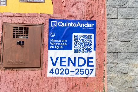 Casa de condomínio à venda com 338m², 4 quartos e 3 vagas Casa de condomínio à venda com 338m², 4 quartos e 3 vagasplaca