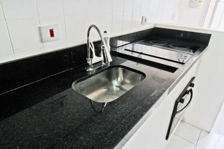 Apartamento para alugar com 57m², 2 quartos e 1 vaga Apartamento para alugar com 57m², 2 quartos e 1 vagaCozinha