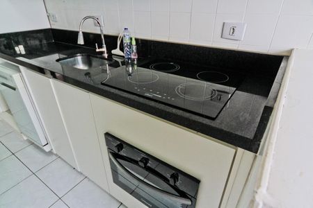Apartamento para alugar com 57m², 2 quartos e 1 vaga Apartamento para alugar com 57m², 2 quartos e 1 vagaCozinha