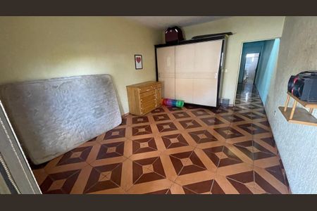 Casa à venda com 240m², 3 quartos e 1 vaga