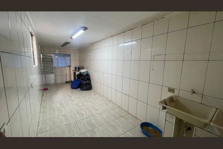 Casa à venda com 240m², 3 quartos e 1 vaga