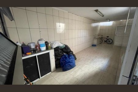Casa à venda com 240m², 3 quartos e 1 vaga