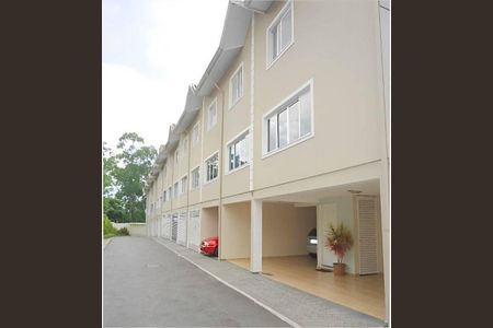 Casa à venda com 169m², 3 quartos e 4 vagas